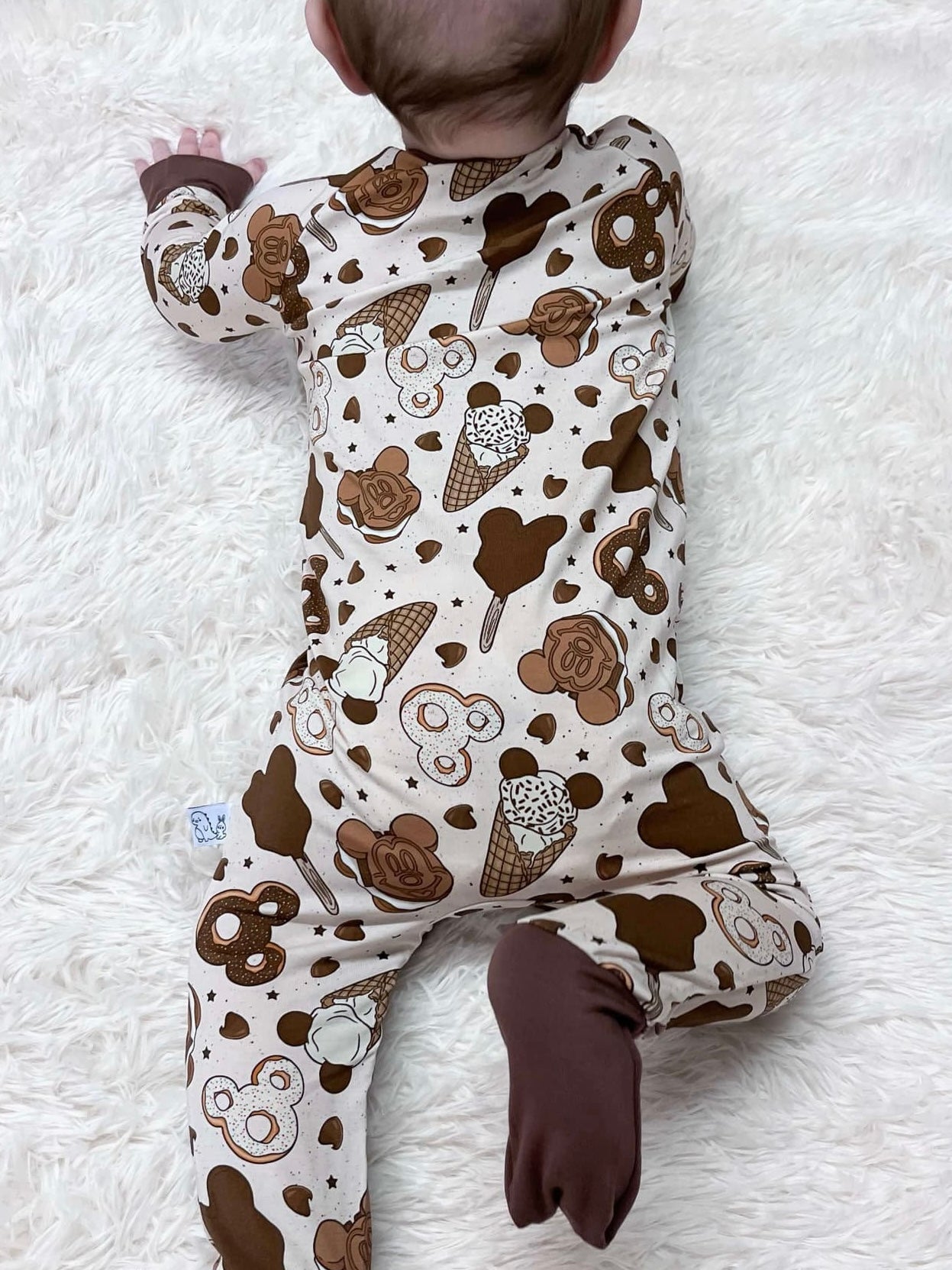 Fun Treats Snuggy Zip